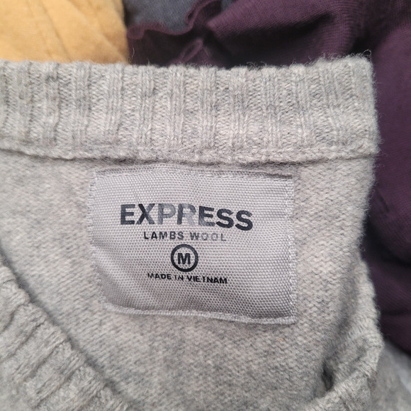 4pc WOOL Sweaters Lot Crafts Cutter Flaws Holes Upcycle Fabric DIY - Picture 2 of 5